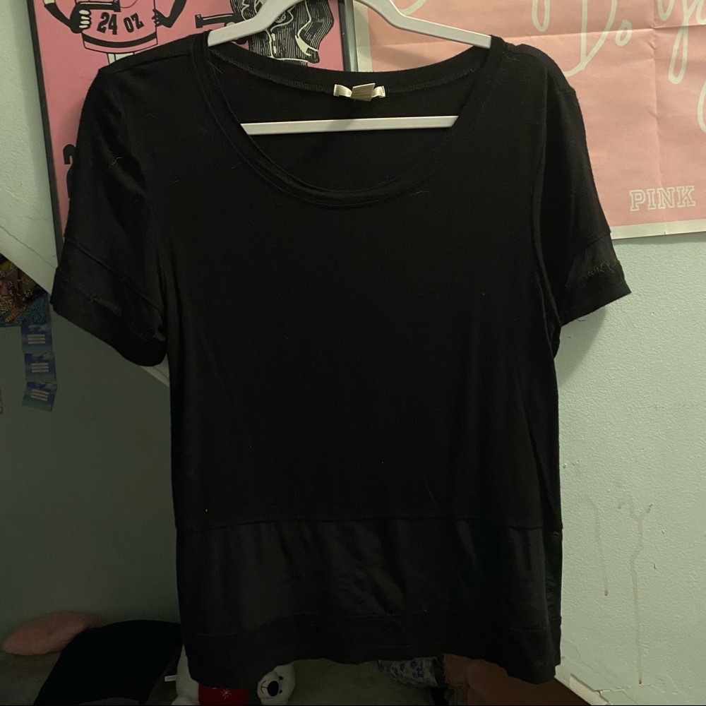 Black Top w Sheer Lining - Picture 4 of 7