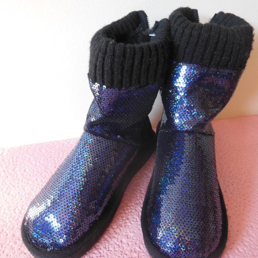 Victoria's Secret Pink Fur Lined Bootie
