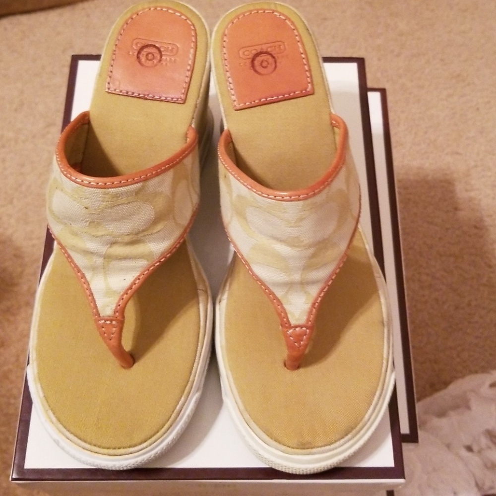 Shoes - Picture 2 of 6