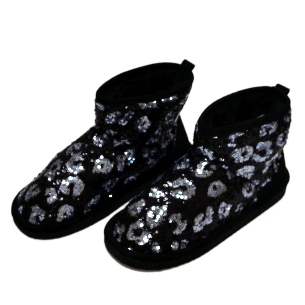 VS Love Pink Mukluk Bootie furlined Boots Slippers - Picture 2 of 3
