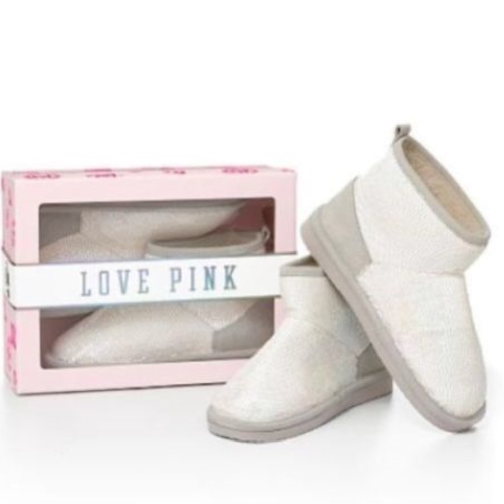 VS Love PINK Mukluk Bootie furlined Boots Slippers