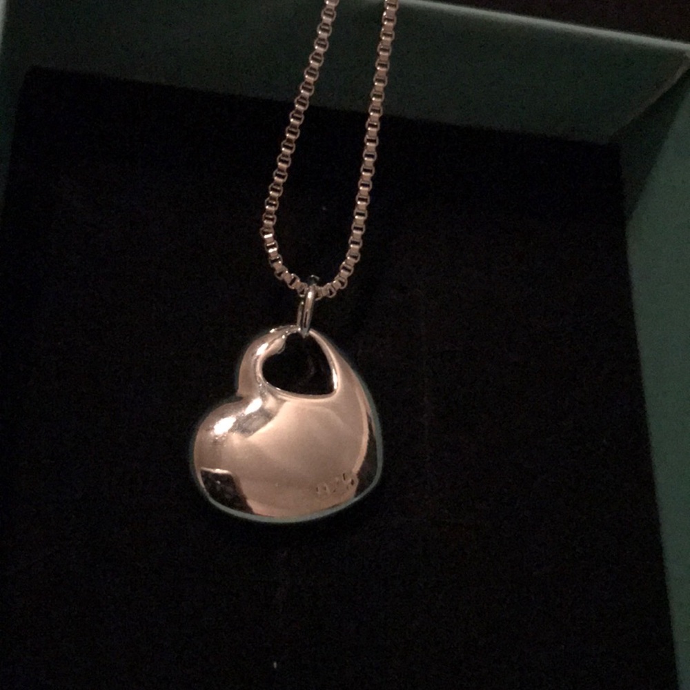 925 silver necklace with floating heart charm - Picture 1 of 2
