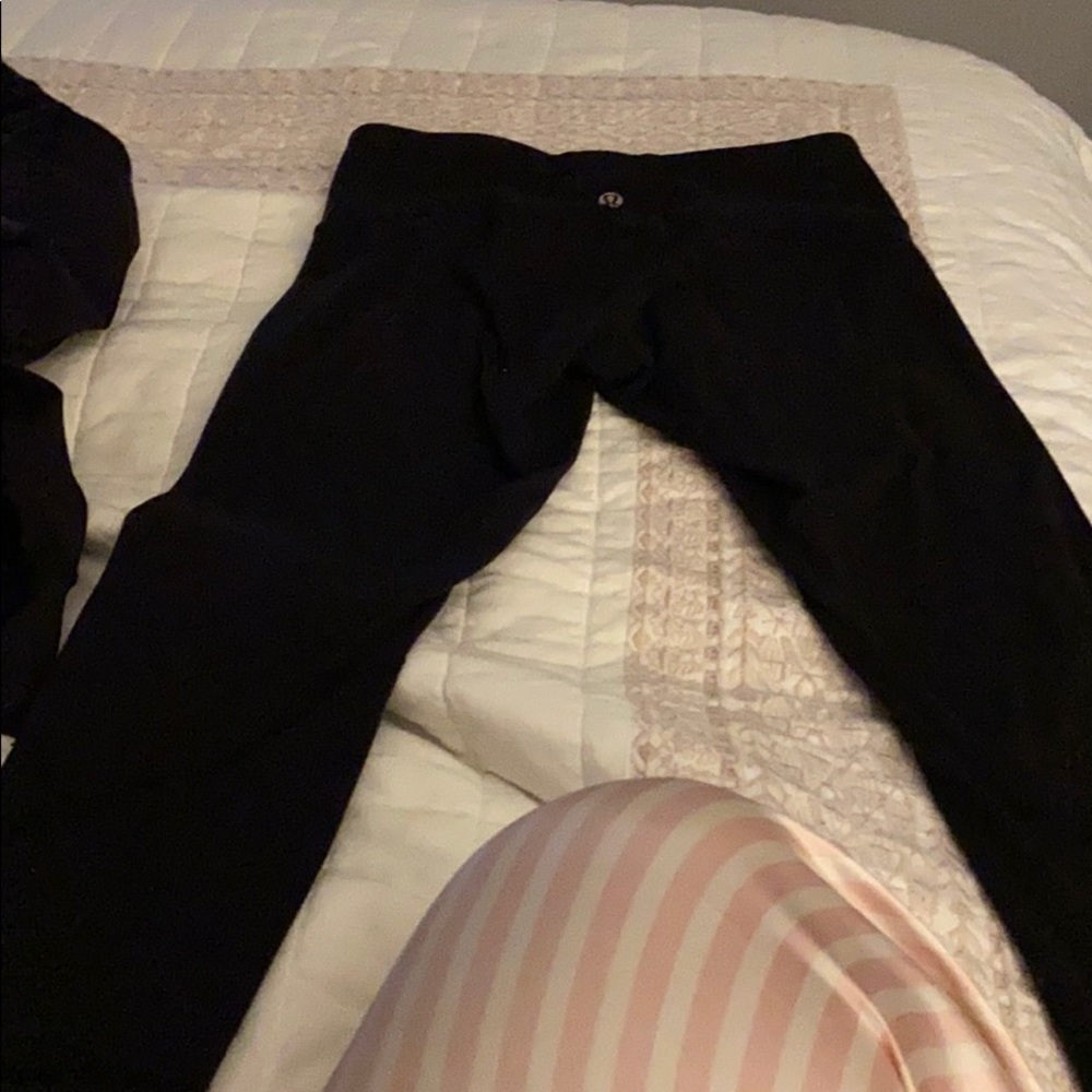 Used lululemon cropped leggings
