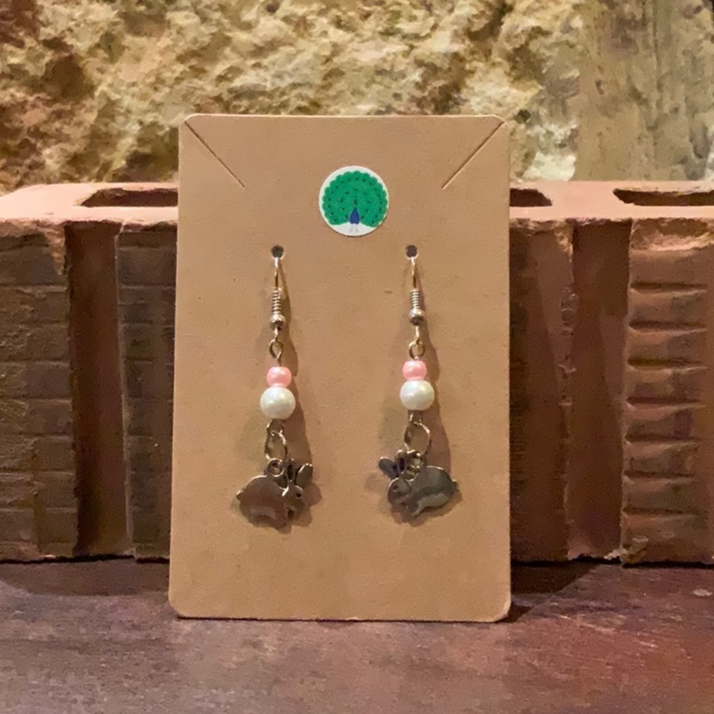 Adorable Handmade Bunny Earrings 🐰🌸 - Picture 2 of 5