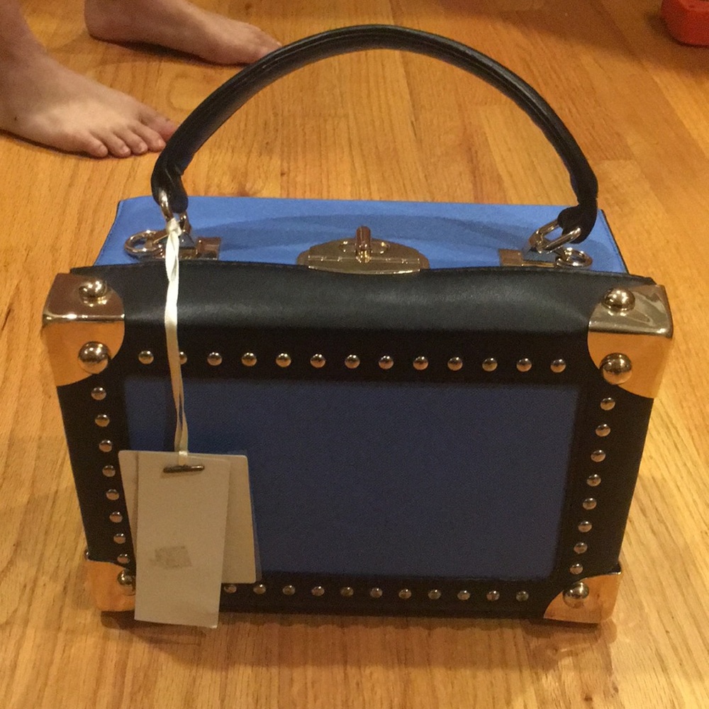 Women’s super cute purse blue/black Isabel