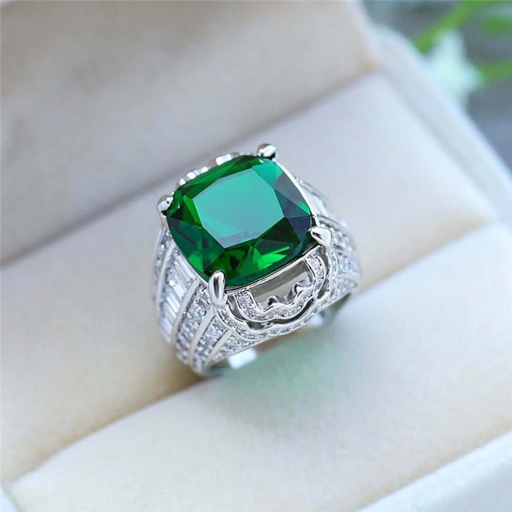 NEW Cushion Emerald Baguette Diamond Silver Ring - Picture 3 of 4