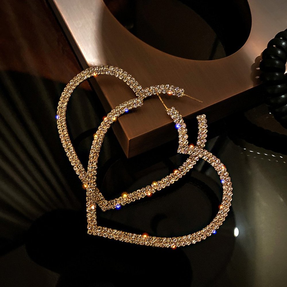 NEW Gold Round Diamond Heart Large Hoop Earrings - Picture 8 of 9