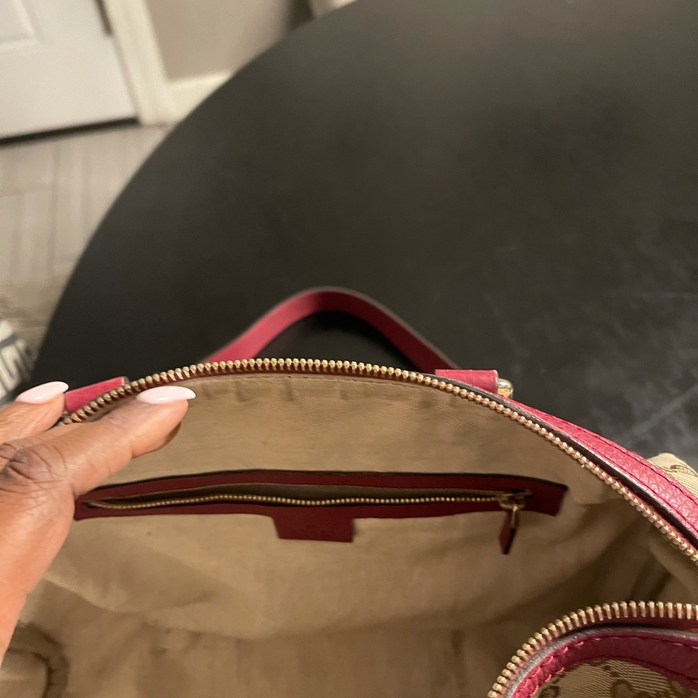 Gucci tote - Picture 3 of 3