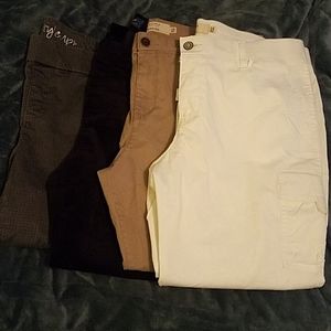❤️4 pairs of pants!