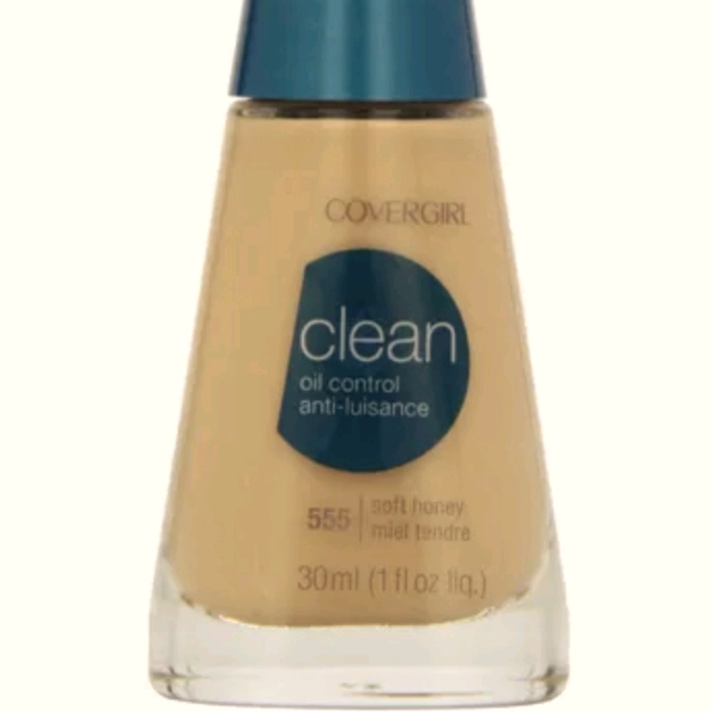Clean oil control soft honey Foundation cover girl