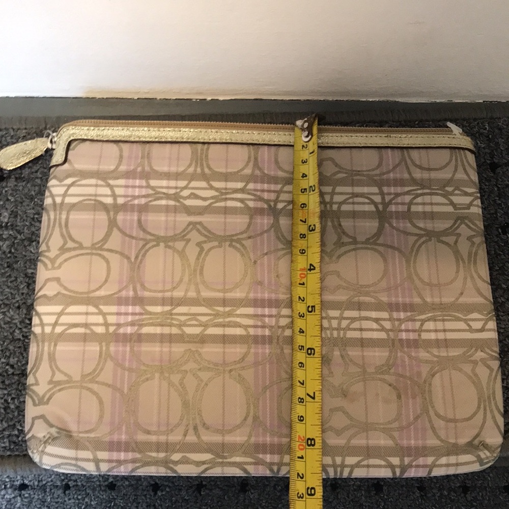 Coach iPad case - Picture 5 of 6