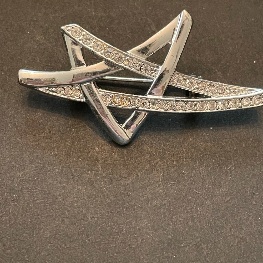 Anne Klein brooch - Picture 2 of 6