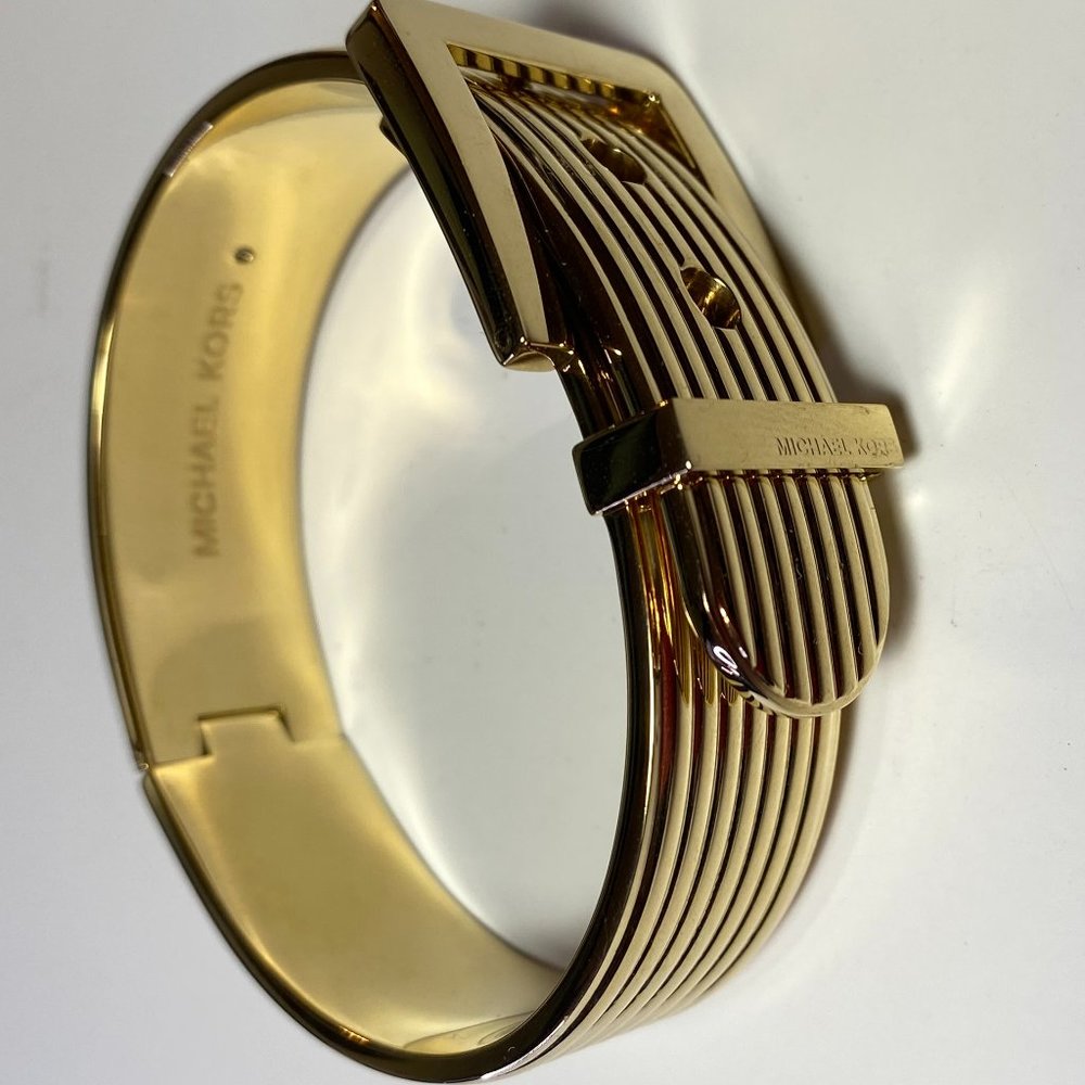 Michael Kors Textured Rose Gold Tone Buckle Hinged Bangle Bracelet