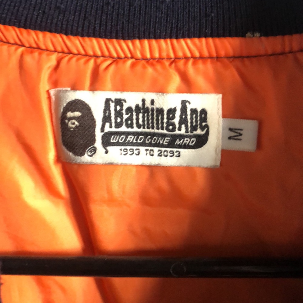 BAPE BOMBER - Picture 3 of 6