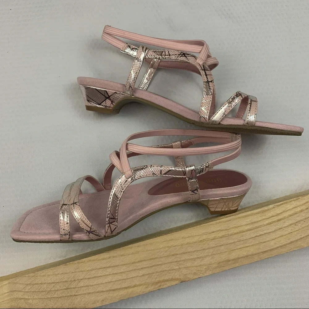Ann Marino low dress heels - Picture 2 of 15