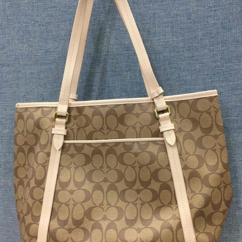 Coach Peyton Signature Pocket Tote/crossbag 25504 - Picture 3 of 10