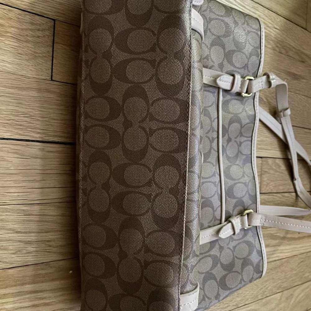 Coach Peyton Signature Pocket Tote/crossbag 25504 - Picture 9 of 10