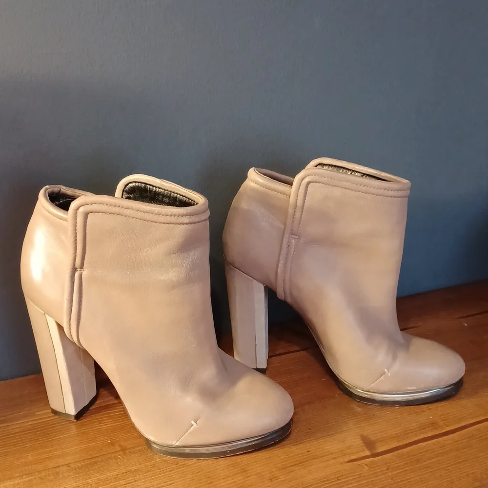 Rachel Roy boots - Picture 1 of 16