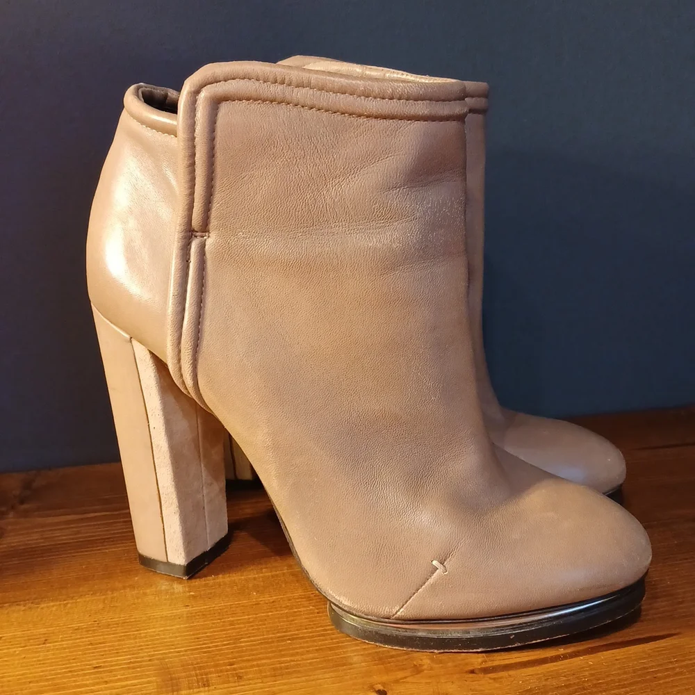 Rachel Roy boots - Picture 16 of 16
