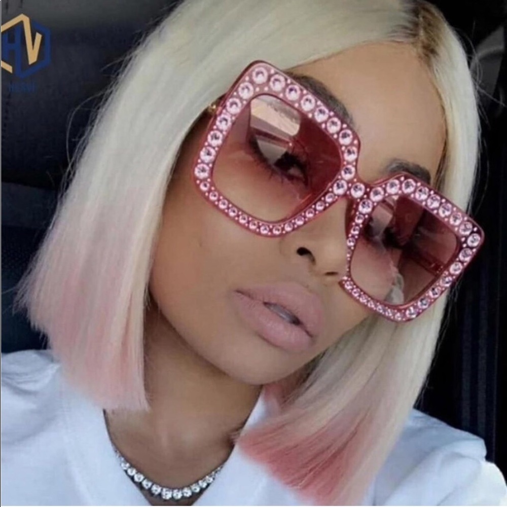 Oversized Crystal Sunglasses - Pink - Picture 4 of 7
