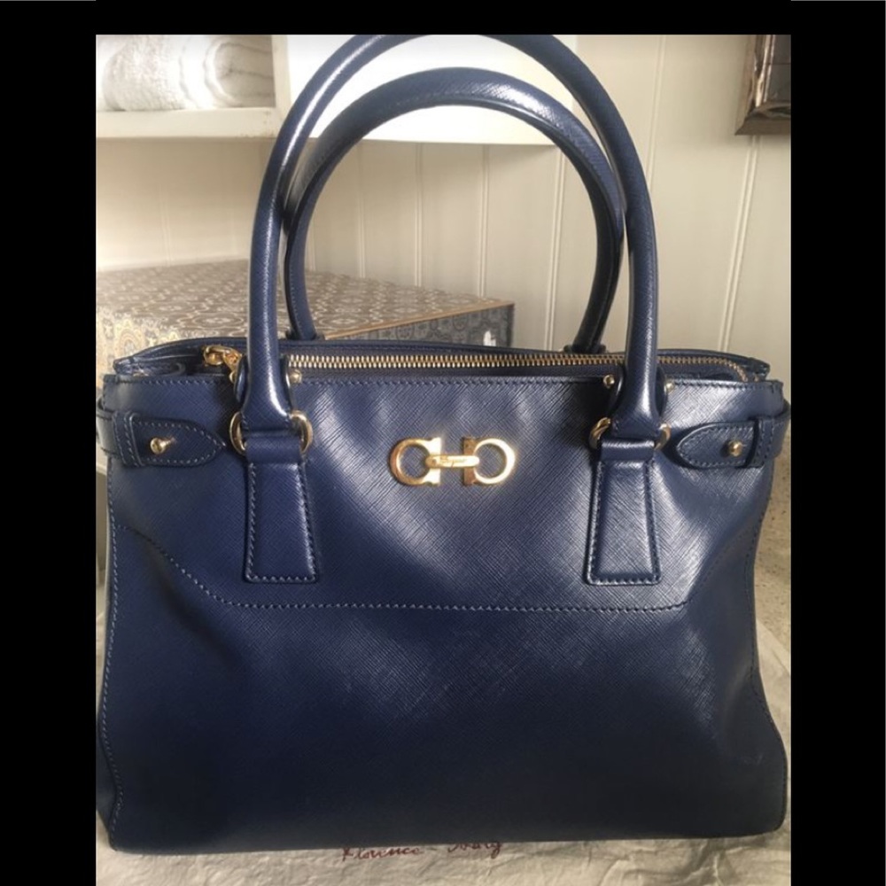 COPY - Salvatore Ferragamo batik medium bag