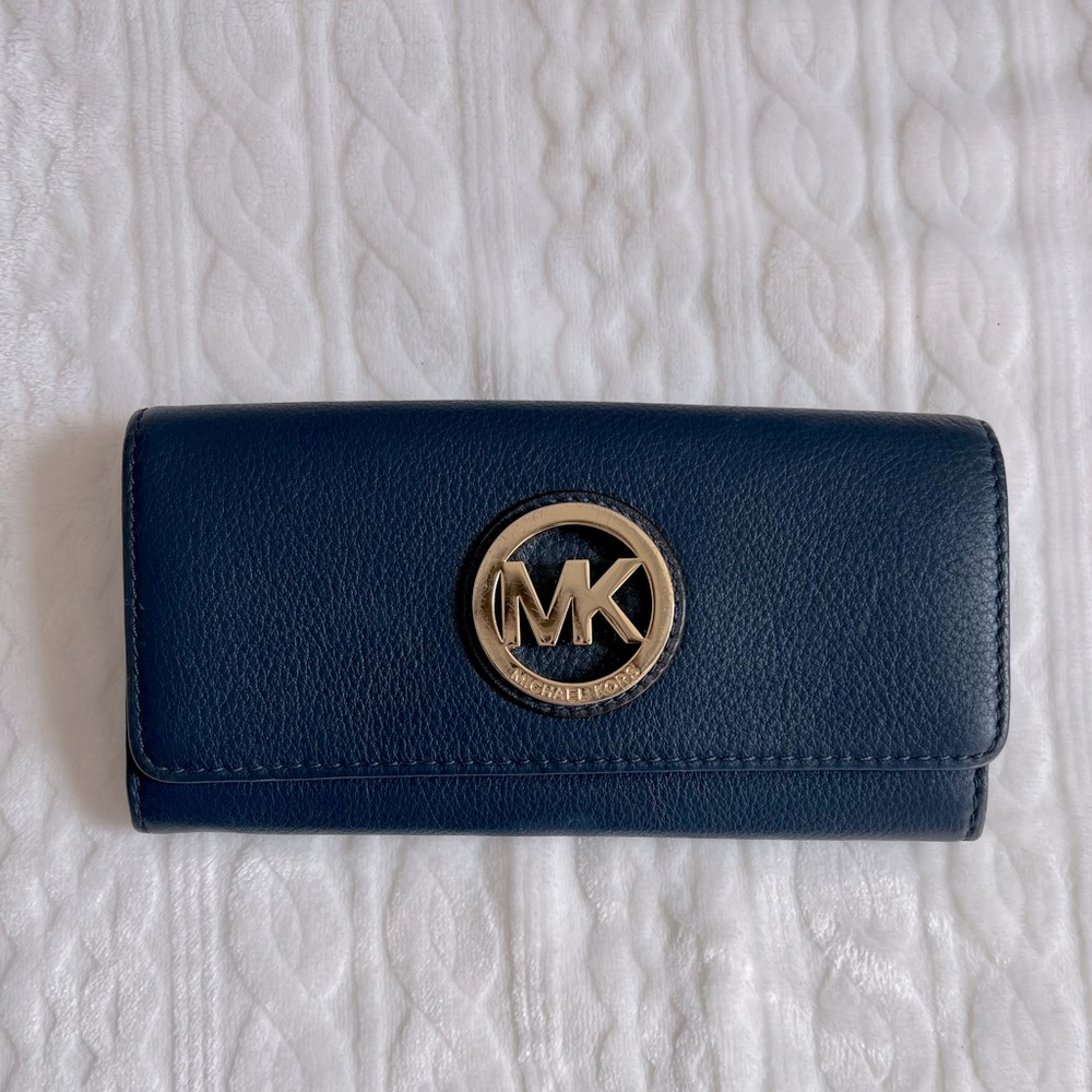 Michael Kors Navy & Gold leather wallet