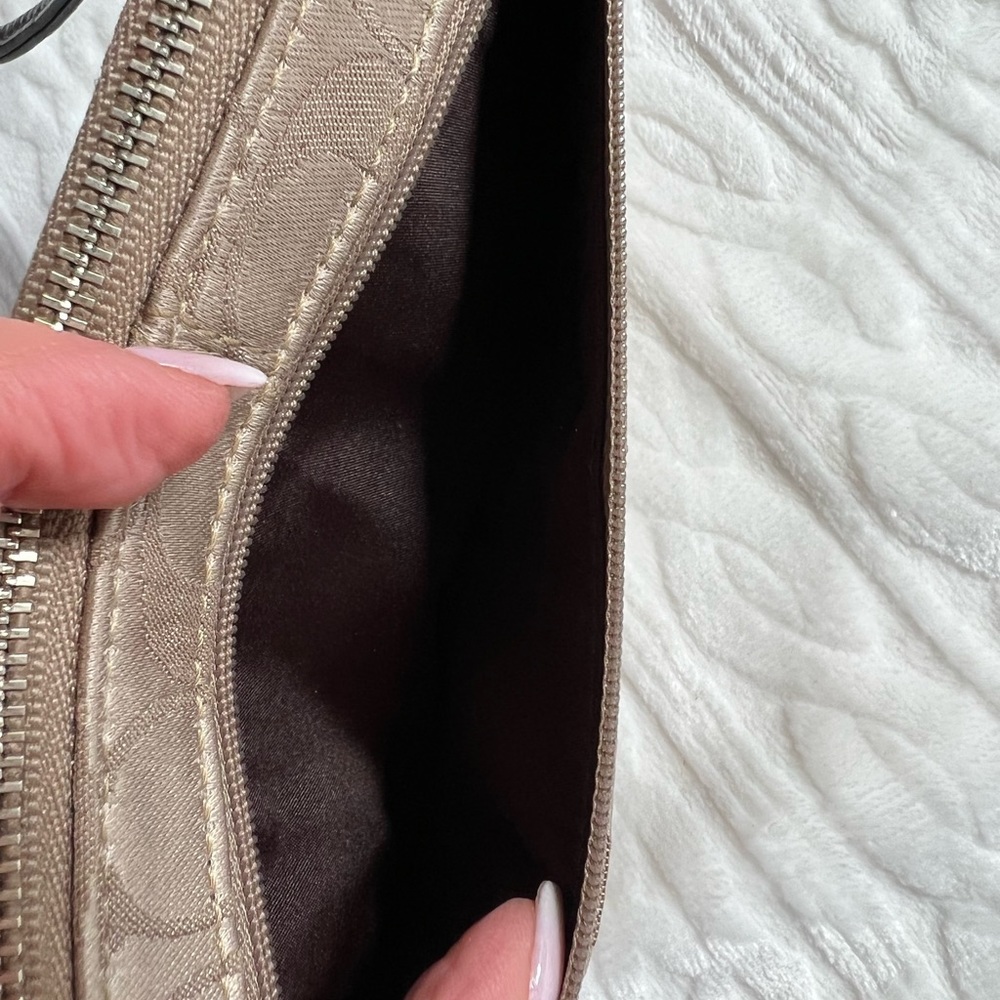 Coach Wristlet - Picture 8 of 8