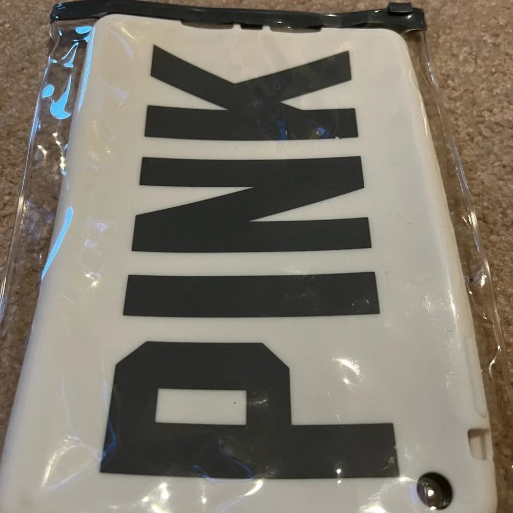 Victoria Secret PINK Ipad Mini Silicone Cover - Picture 4 of 4