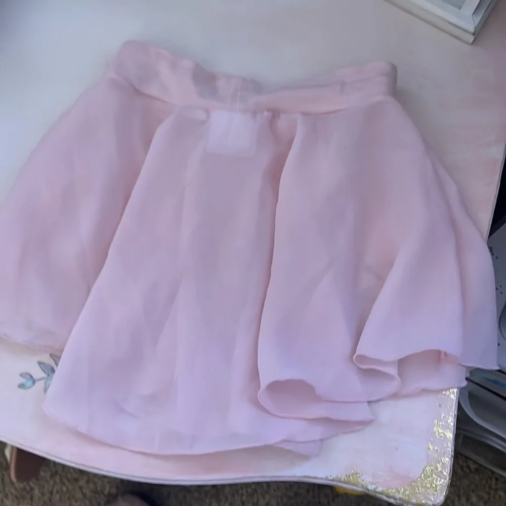 Capezio girls pink pull on Georgette style ballet skirt size Small - Picture 9 of 15