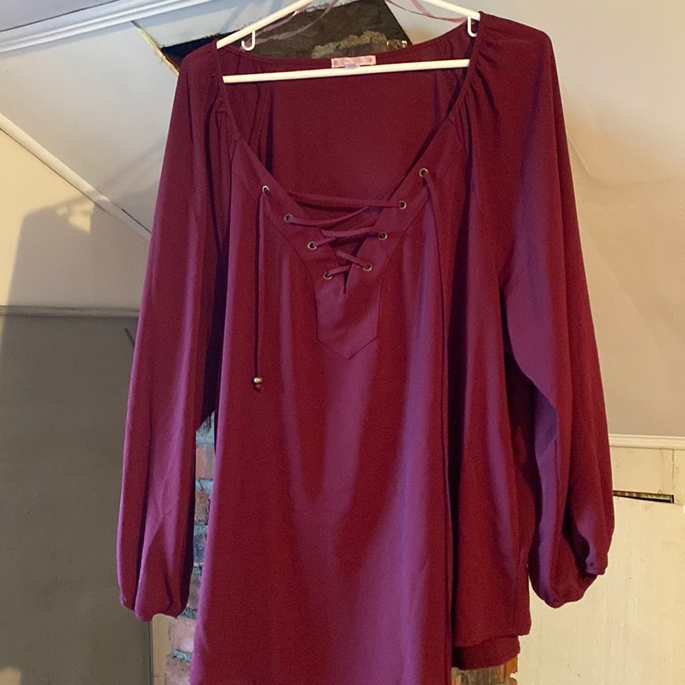 free 2 luv burgundy shirt