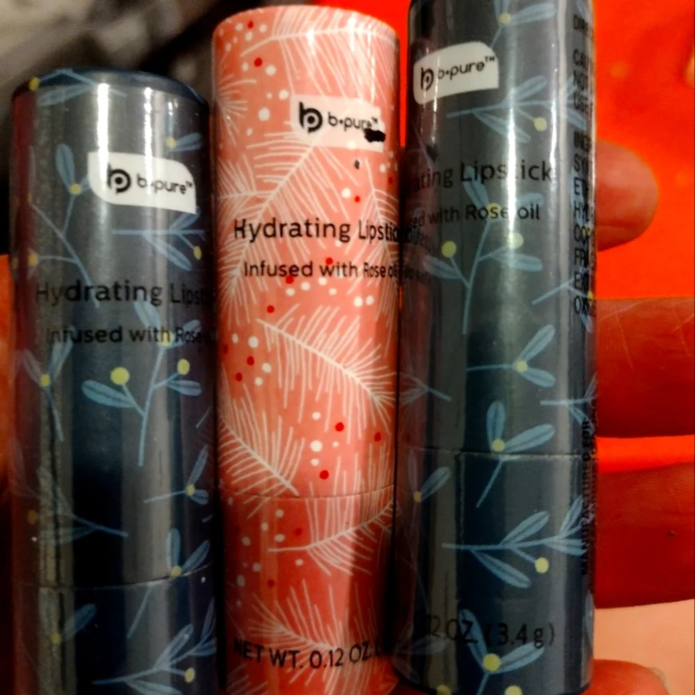 Hydrating lipstick - Picture 1 of 1