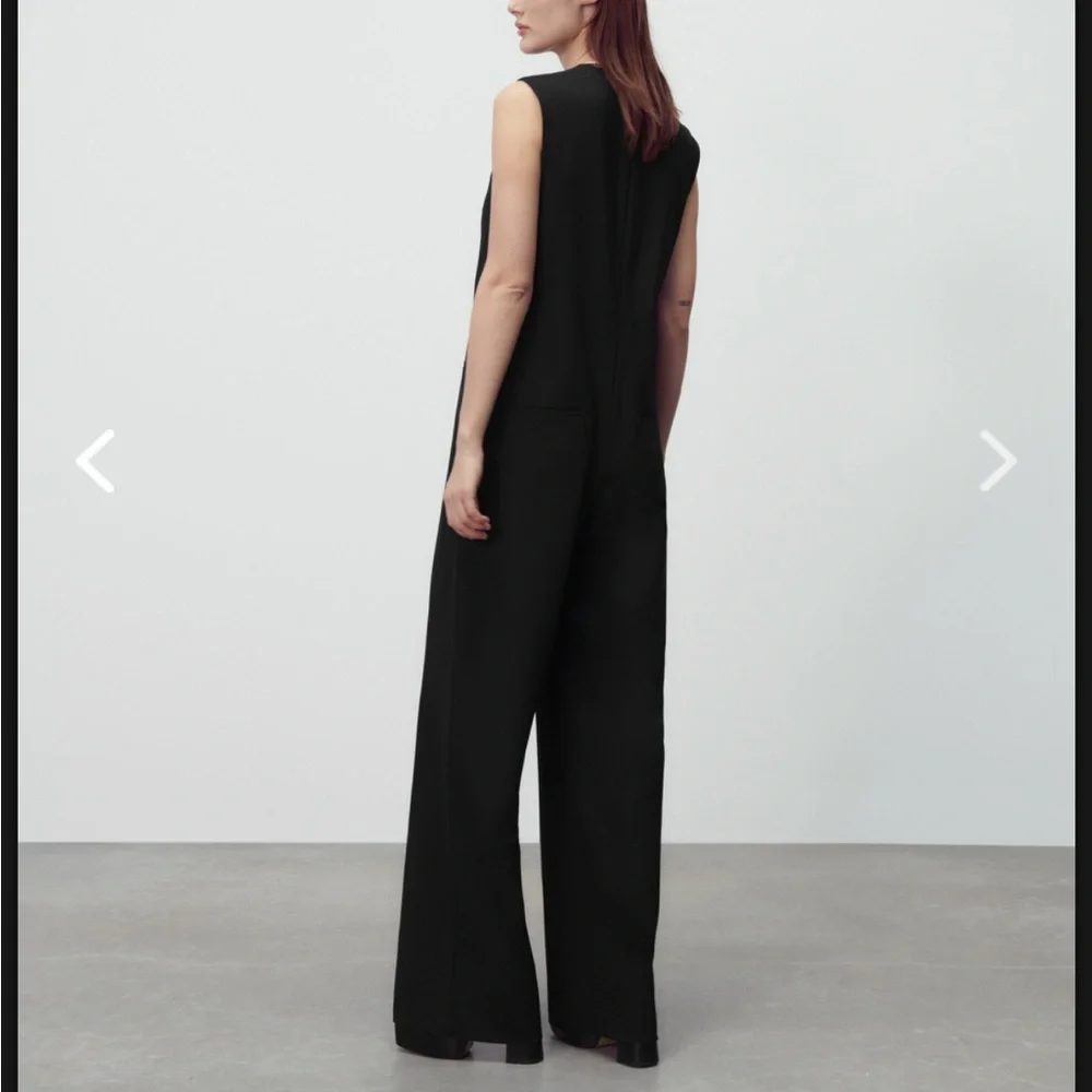 Zara jumpsuit - Picture 2 of 10