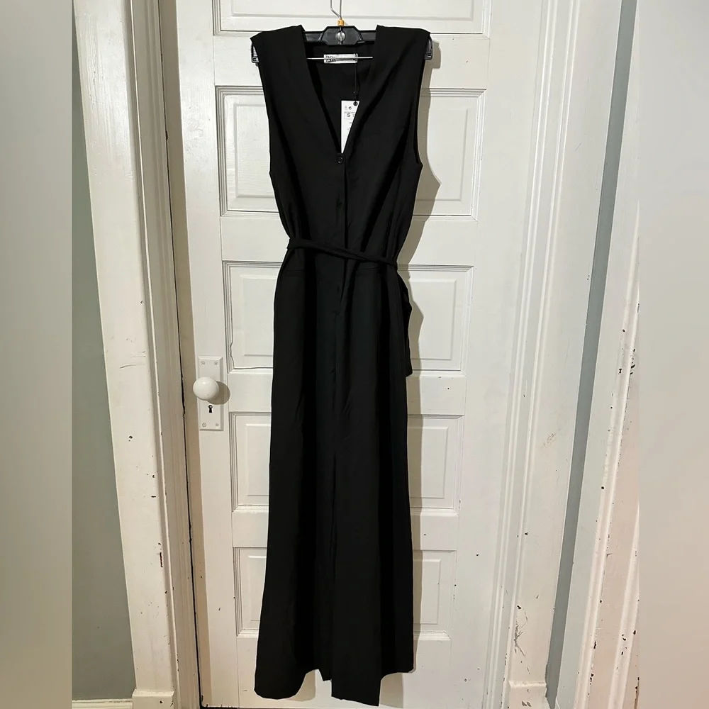 Zara jumpsuit - Picture 9 of 10
