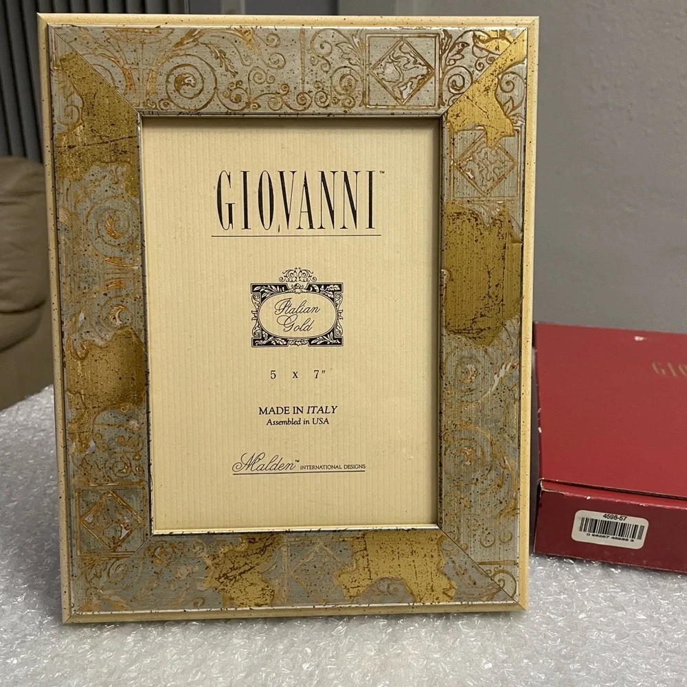 Giovanni Italian gold picture frame - Picture 1 of 5