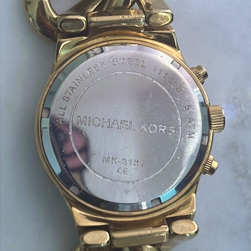 Michael Kors twisted chain Watch - Picture 13 of 14