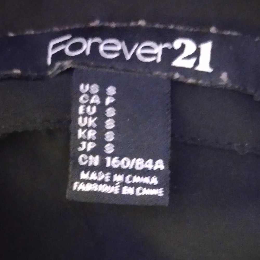 Forever 21 Cropped Sleeveless Top Size S NWOT - Picture 4 of 4