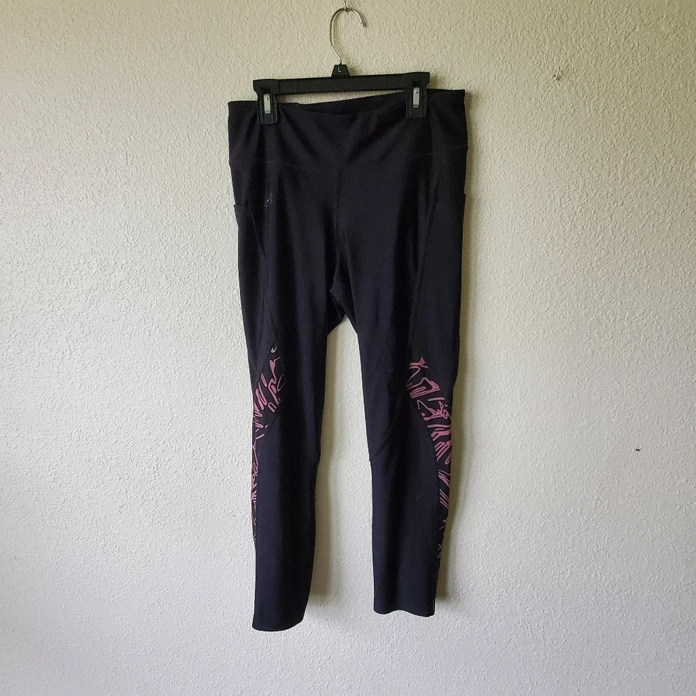 Women's medium Under Armour athletic leggings - Picture 1 of 4