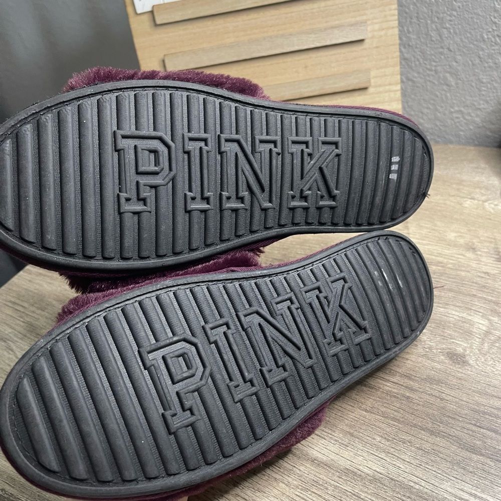 VS Pink Maroon Logo Dog Faux Fur Slide Slippers - Picture 3 of 4