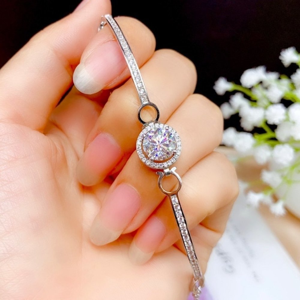 Certified 1ct. t.w. Moissanite Diamond Halo Bar Circle Bracelet NEW