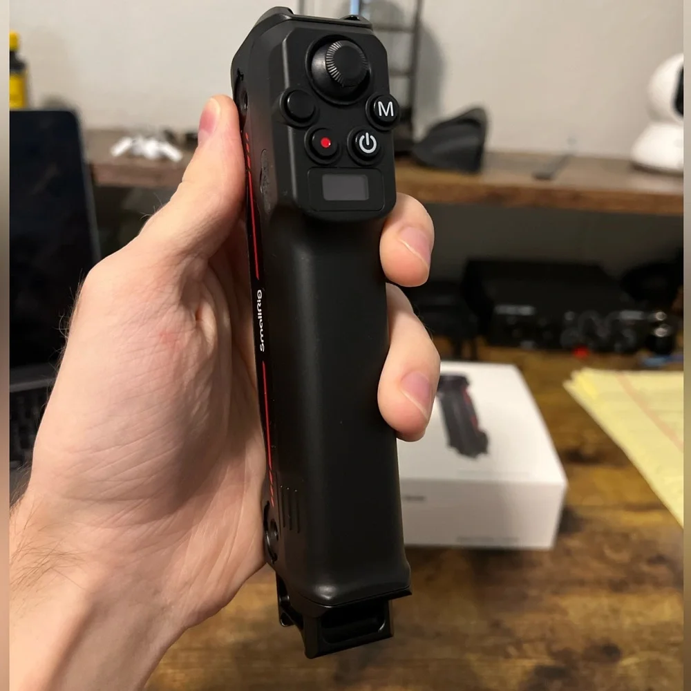 SmallRig Wireless Control Grip - Picture 2 of 6