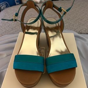 Wedge sandals