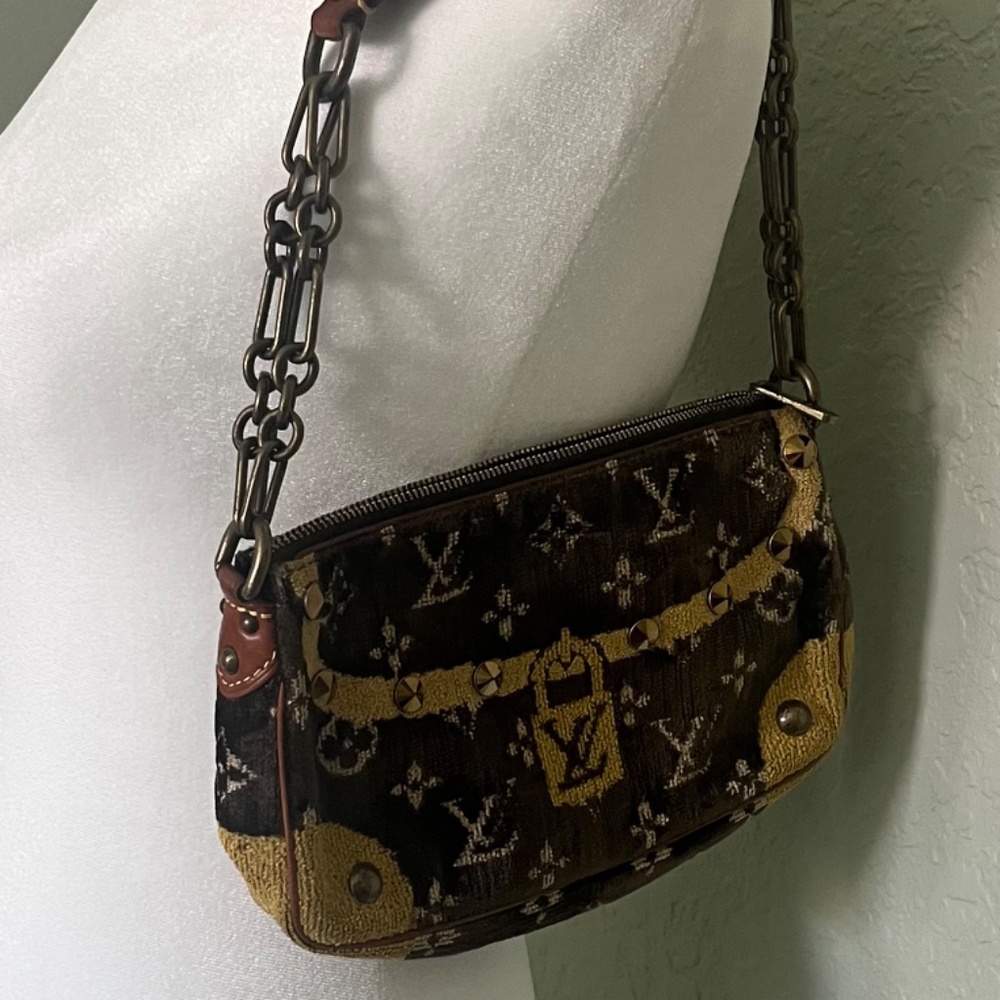 Auth Louis Vuitton Monogram Trompe L'Oeil Pochette Accessoire M92710 - Picture 5 of 6
