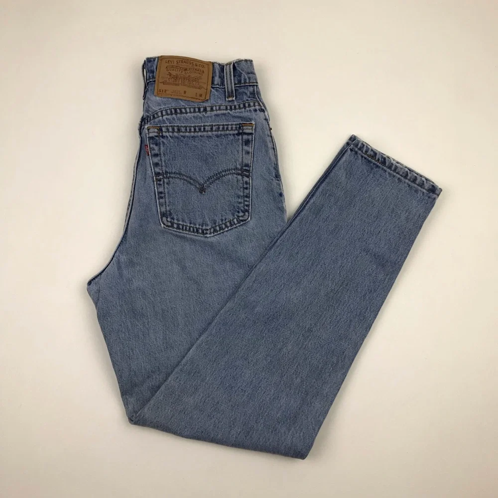 Vintage Levi’s High Waist wedgie fit Jeans - Picture 2 of 8