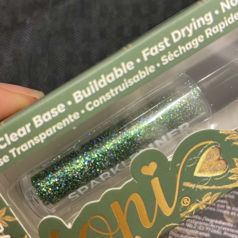 Ioni Book of Love Paraiba Green Sparkleliner & Book of Curses Felt-Tip Eyeliner - Picture 3 of 3