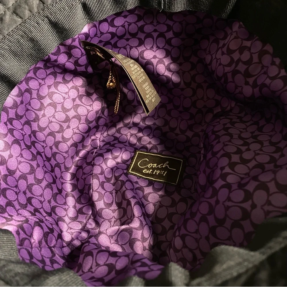 Coach Vintage Black Bucket Hat - Picture 3 of 7