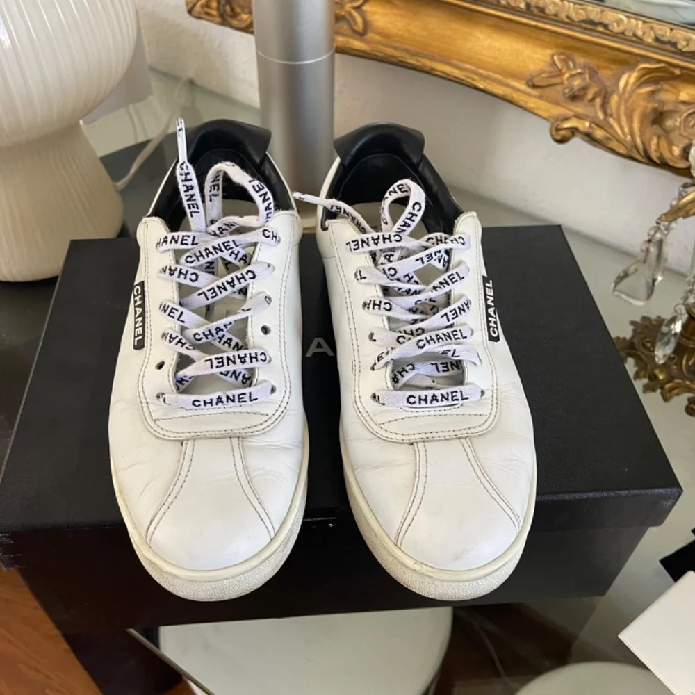Chanel sneakers size 39.5 - Picture 9 of 10