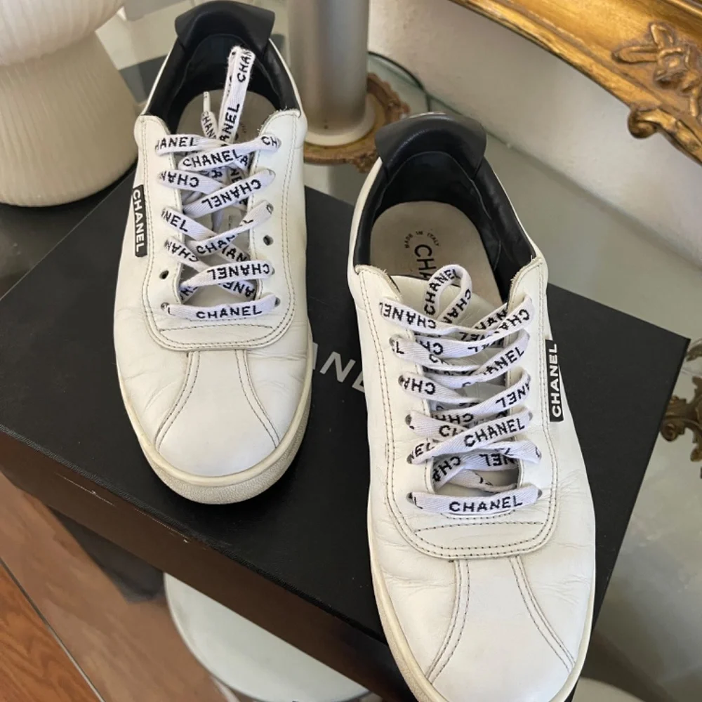 Chanel sneakers size 39.5 - Picture 2 of 10