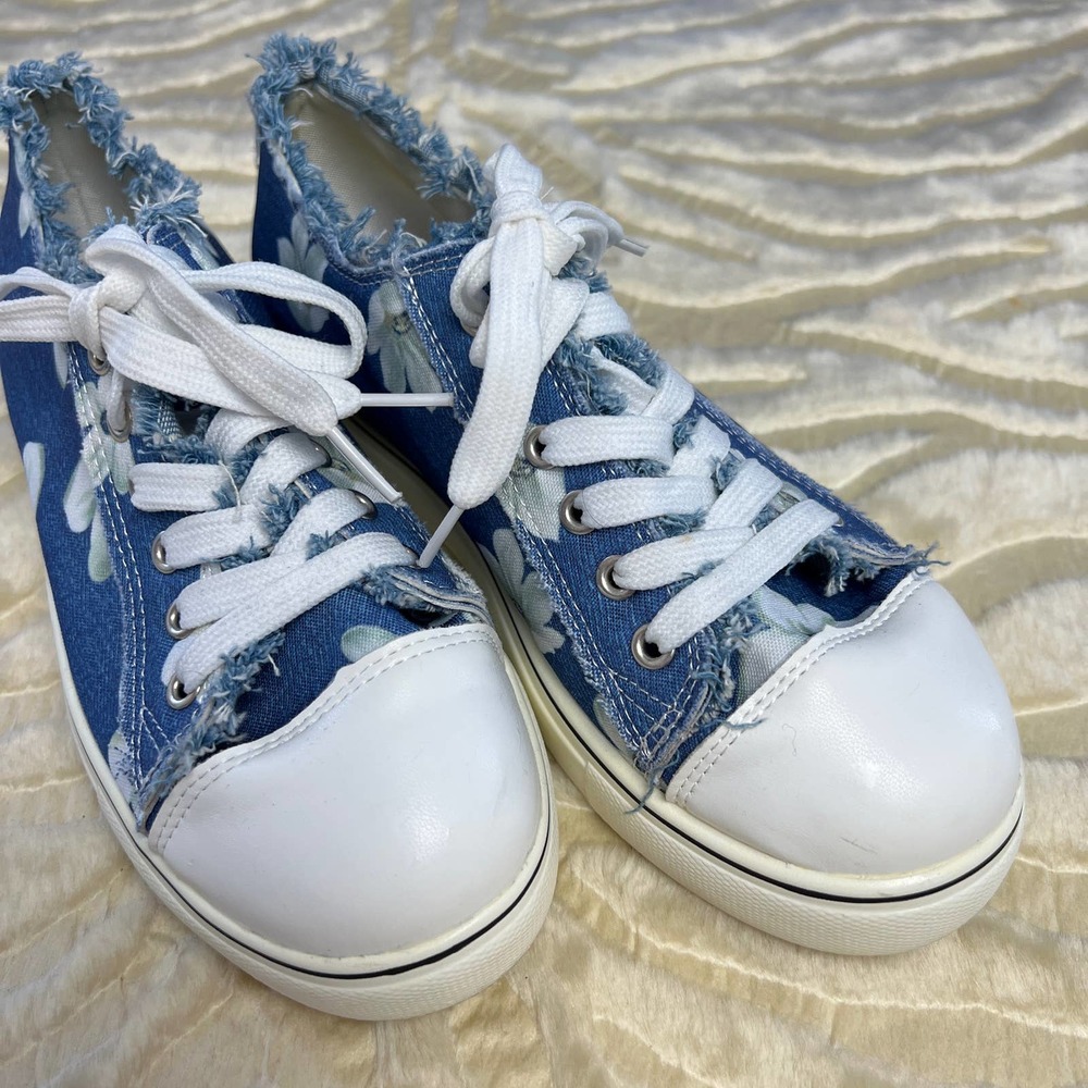 Flowers blue shoes  No brand Gem shoes