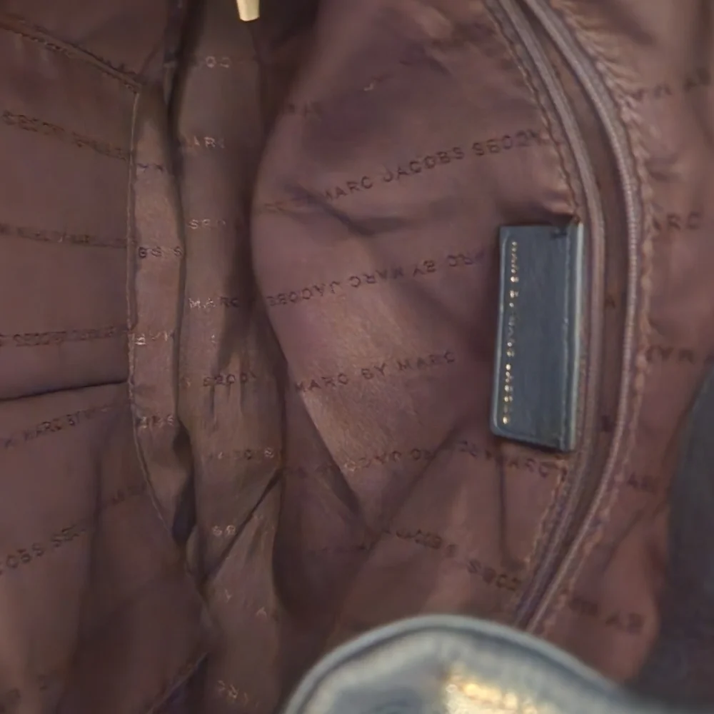 Crossbody Bag - Picture 5 of 5
