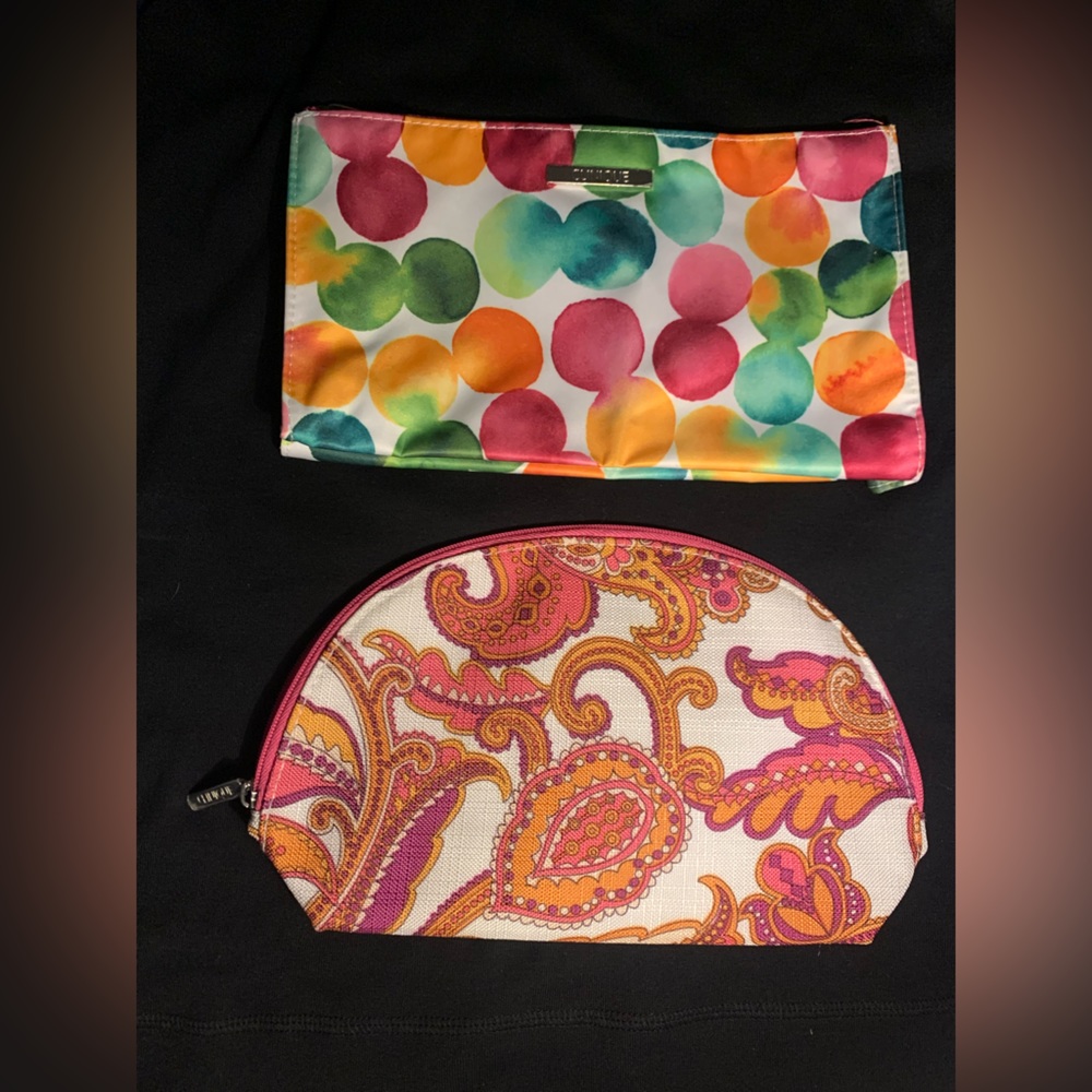 Clinique make-up bag storage bag whatever you’d like it to be.New never used.